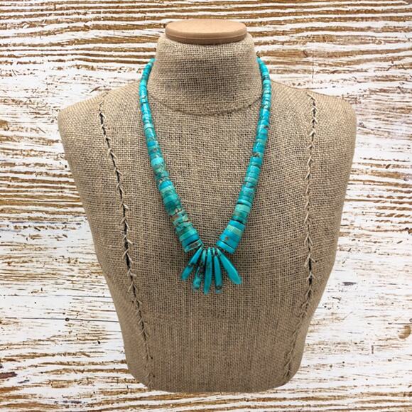 1990s NATIVE AMERICAN Sterling Silver Turquoise Graduated Heishi 5 Tab Necklace - Picture 5 of 5